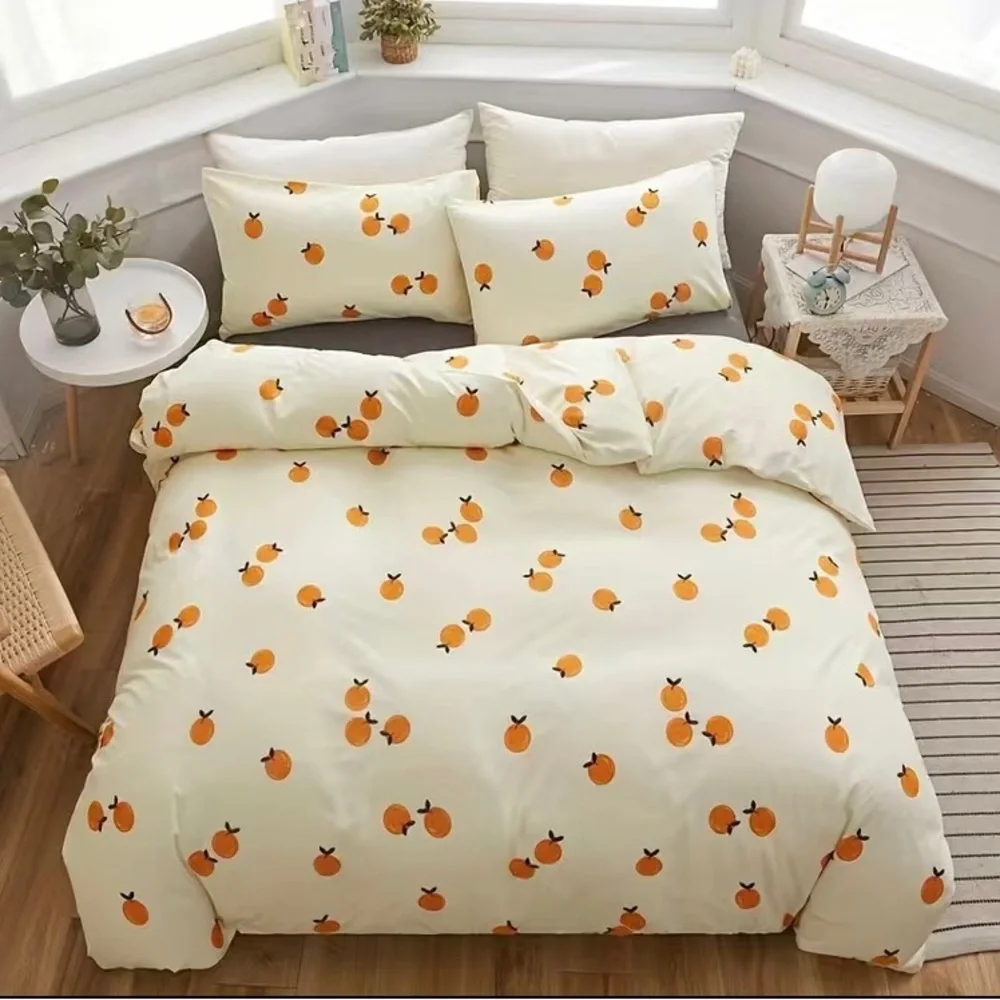 Urban Outfitters 3pcs Queen Duvet Cover Set Oranges Bedding 2 Pillowcases NEW - Picture 1 of 7